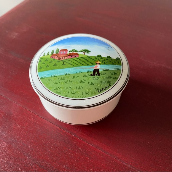 Villeroy & Boch porcelain trinket box. - Picture 2 of 5